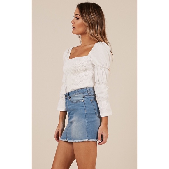 [Showpo] Long Sleeved Crop Top - Picture 3 of 5